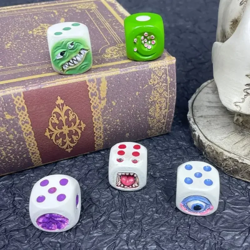 Resin Monster Face Dice Set Ha - Board Game Dungeons And Dragons avaliação e preço